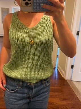 Sleeveless Knit Tank Top in Light Green